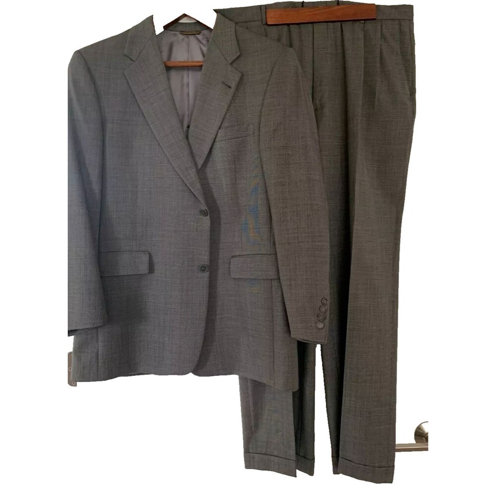 Hart Schaffner Marx Worsted Wool Gray  2 Piece Suit, 42R Macy's Mens USA